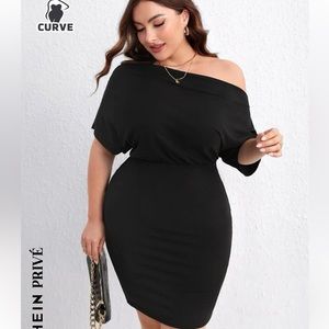 SHEIN Privé Plus Solid Asymmetrical Neck Batwing Sleeve Bodycon Dress
